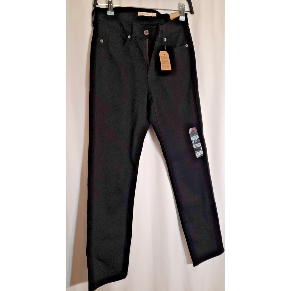 Levi's Women's Classic Size 2 Jeans 26x30 Straight Black NWT